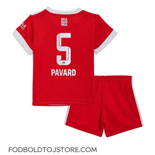 Bayern Munich Benjamin Pavard #5 Hjemmebanesæt Børn 2022-23 Kortærmet (+ Korte bukser)